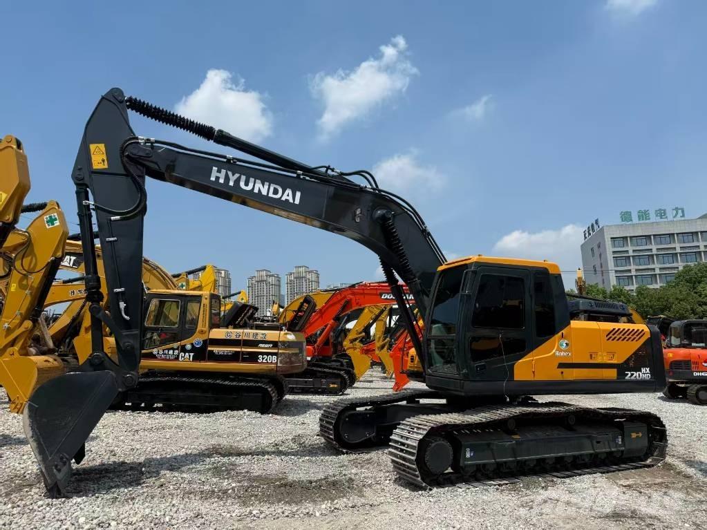 Hyundai 220HD Lánctalpas kotrók