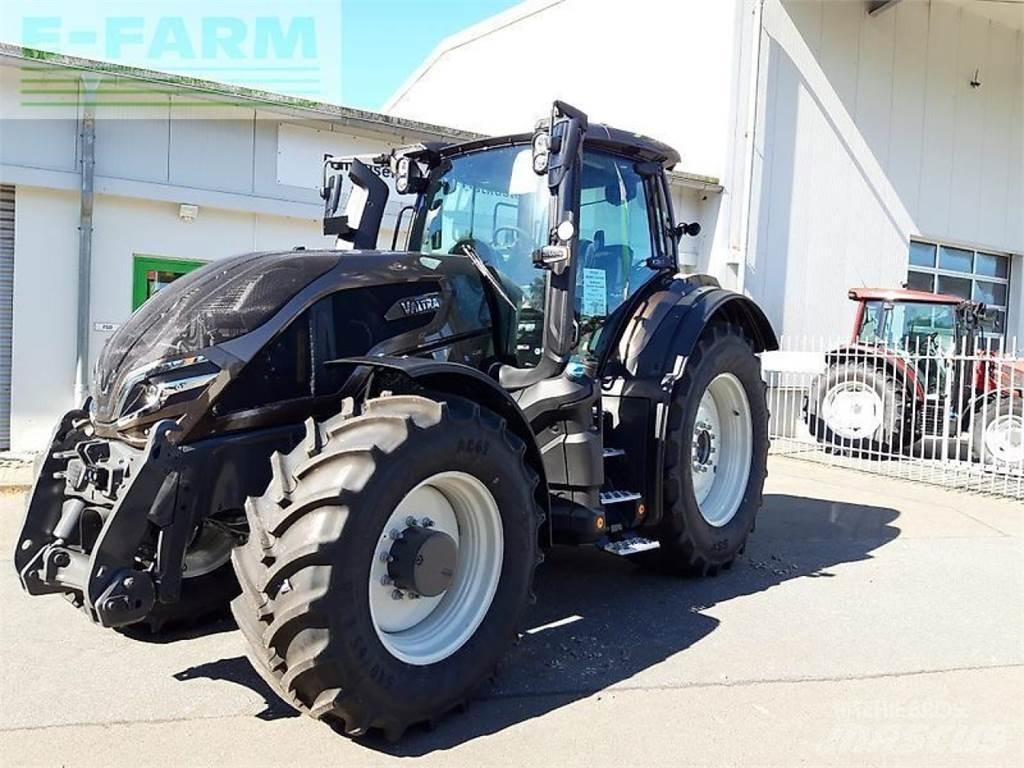 Valtra q265 Traktorok