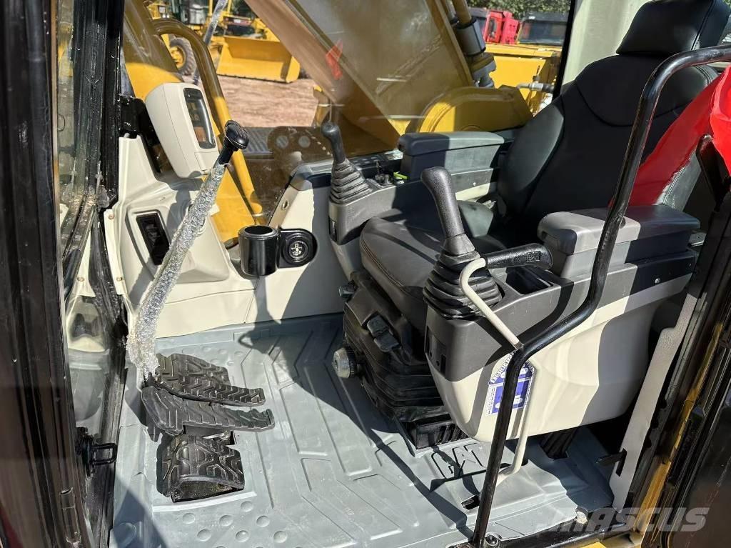 CAT 330 C Lánctalpas kotrók