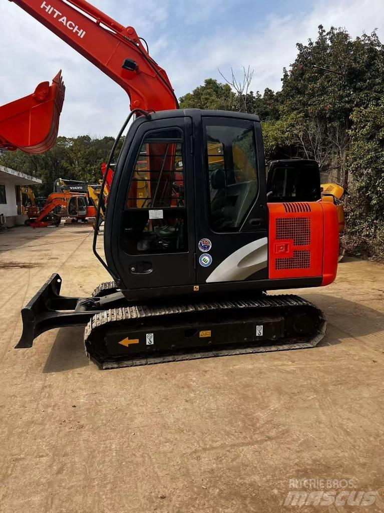 Hitachi ZX 60 Mini kotrók < 7t