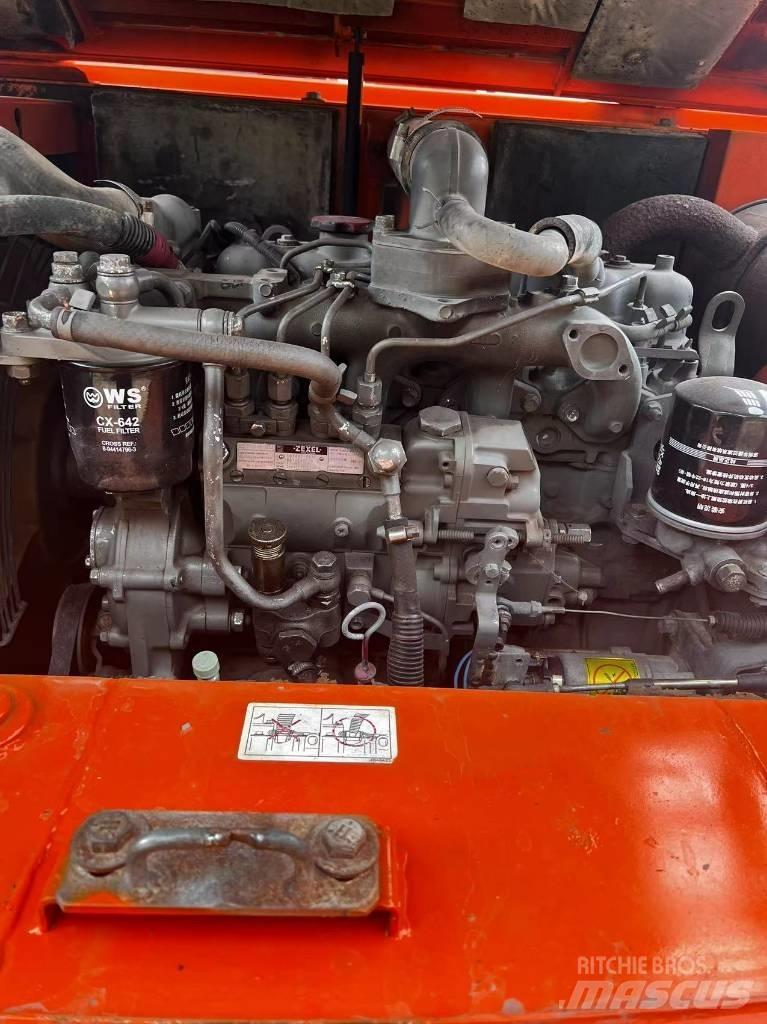 Hitachi ZX 60 Mini kotrók < 7t