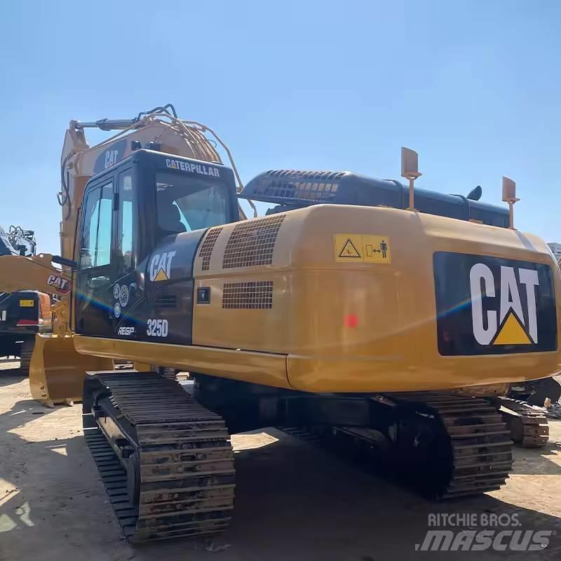 CAT 325 D Lánctalpas kotrók