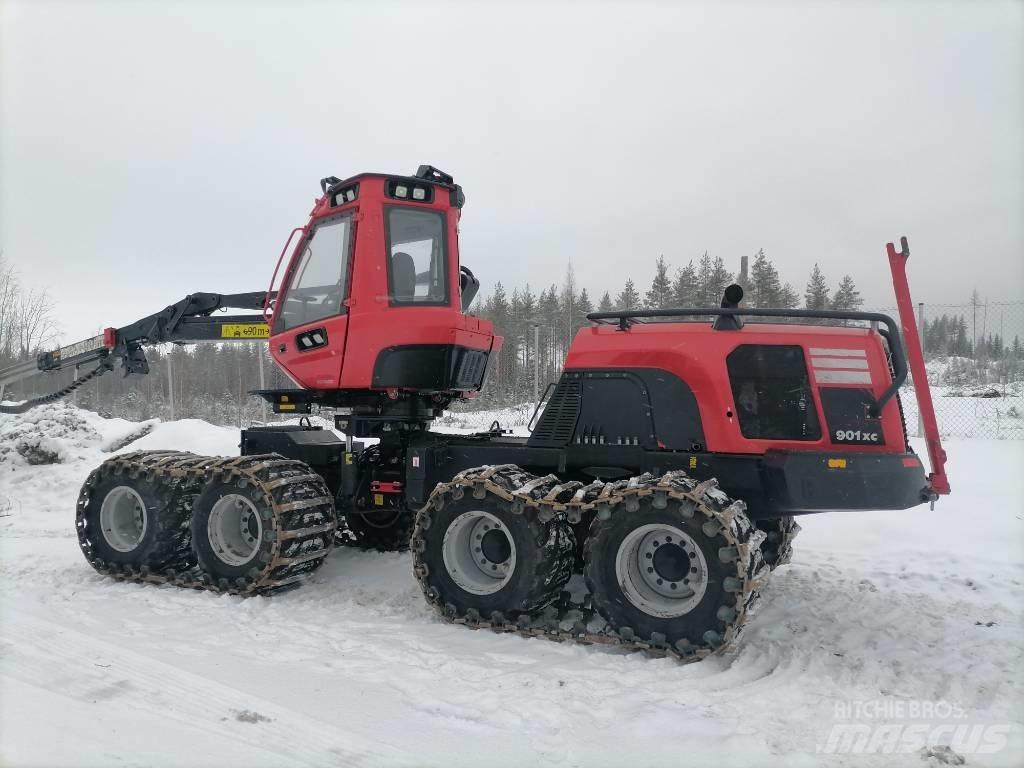 Komatsu 901XC Betakarítók