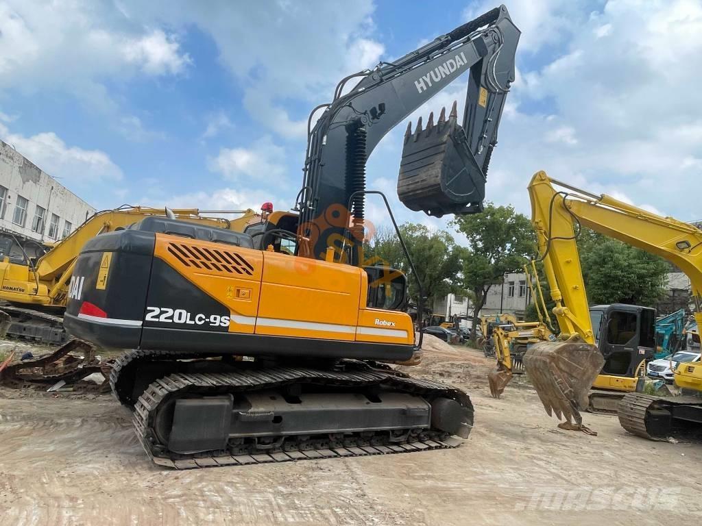 Hyundai Robex 220 Lánctalpas kotrók