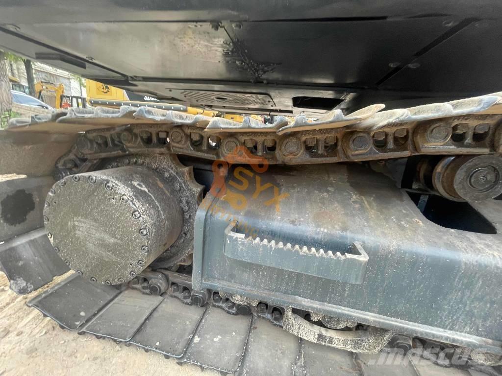 Hyundai Robex 220 Lánctalpas kotrók