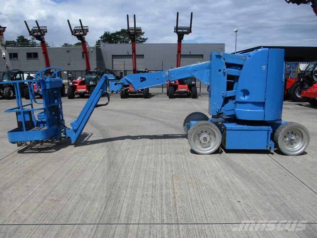 JLG E300AJP (180) Kompakt önjáró emelők