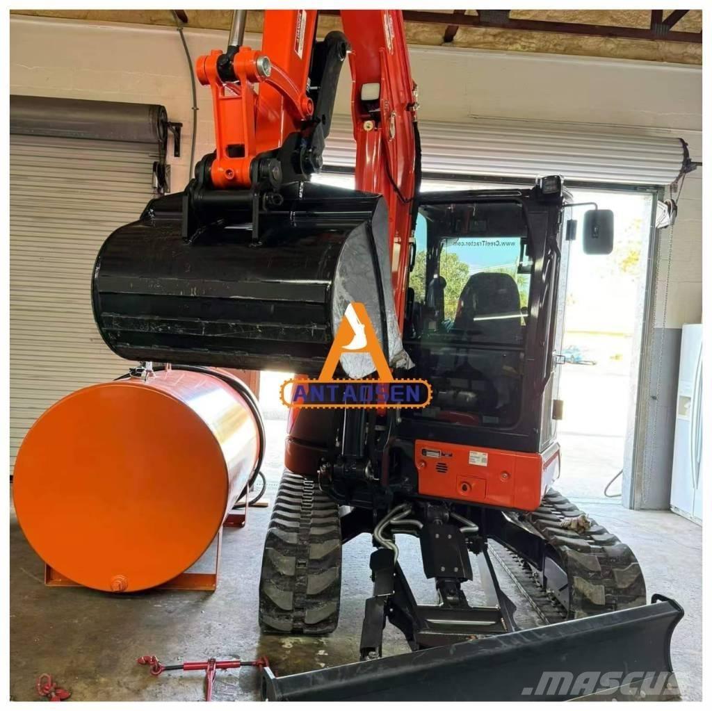 Kubota U55-5 Mini kotrók < 7t
