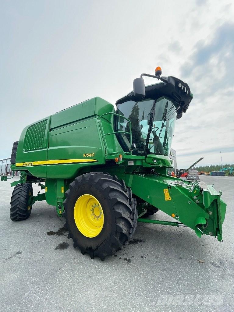 John Deere W 540 Kombájnok