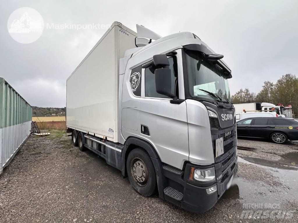 Scania R 520 Dobozos teherautók