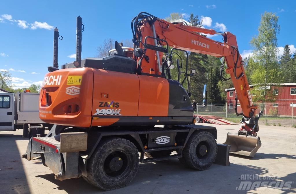 Hitachi ZX 140 W-6 Gumikerekes kotrók