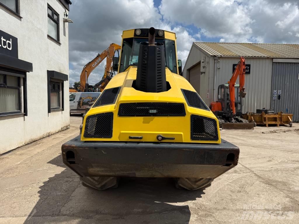 Bomag 213 DH-4i Egydobos hengerek