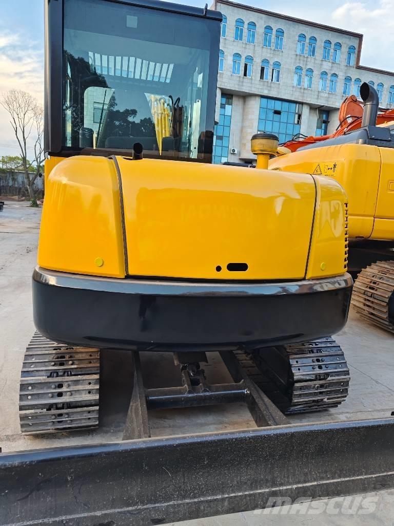 Komatsu PC 56-7 Mini kotrók < 7t