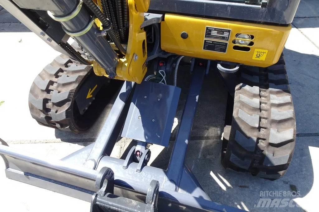 XCMG XE27E Lánctalpas kotrók