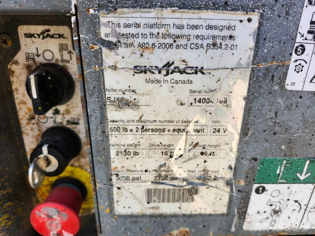 SkyJack SJ 16 Személyemelők