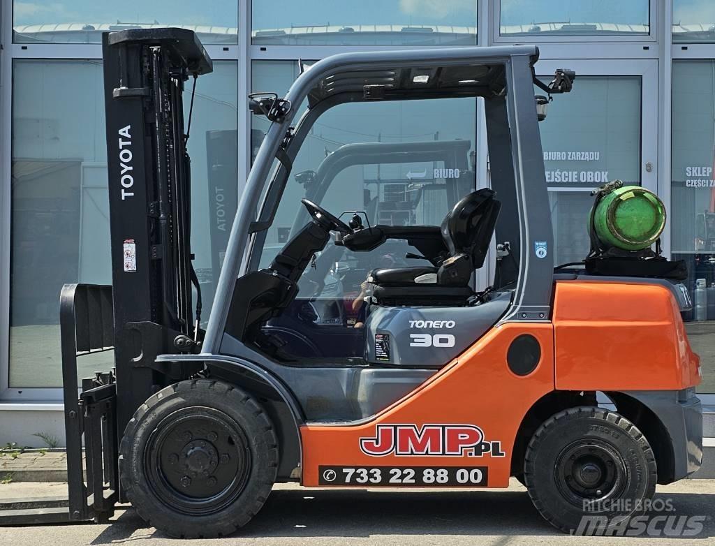 Toyota 8 FG 30 F Gázüzemű targoncák