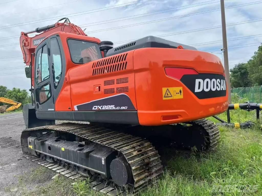 Doosan DX 225LC-9C Lánctalpas kotrók