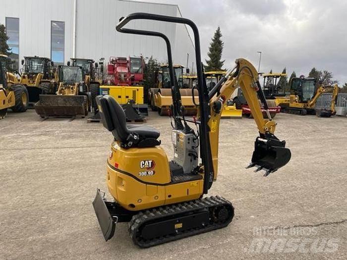 CAT 300.9D Mini kotrók < 7t