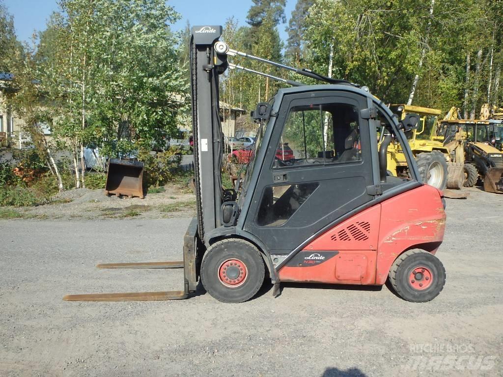 Linde H 30 D-02 Evo Dízel targoncák