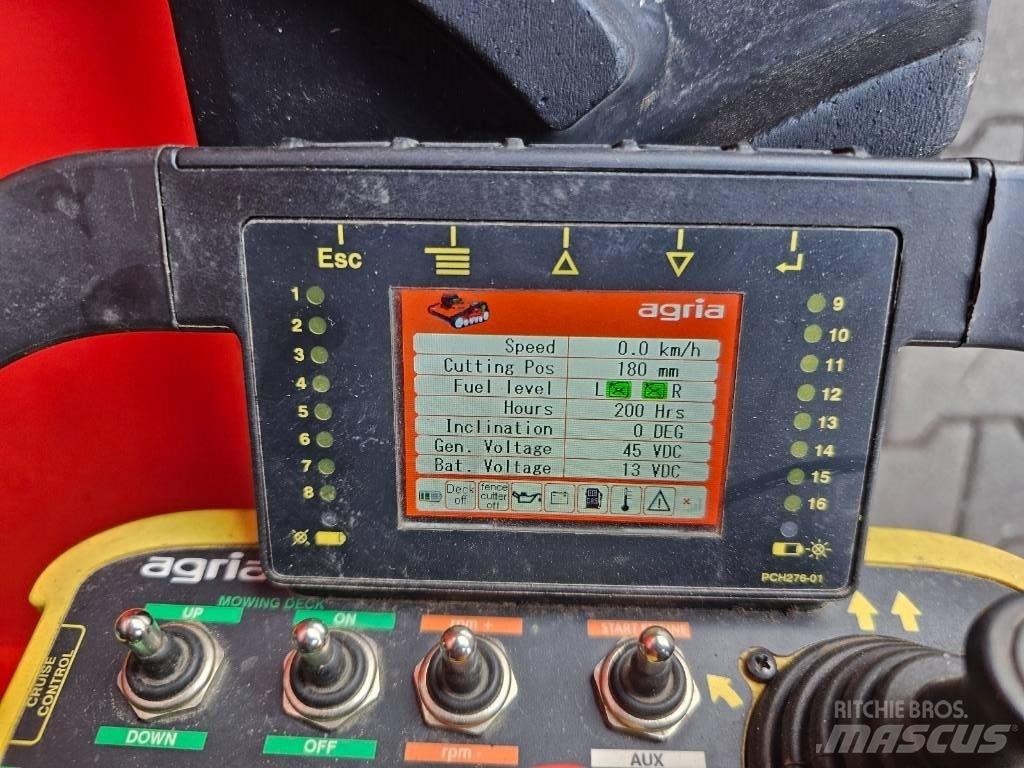 Agria 9600-112 Vontatott pázsitnyírók