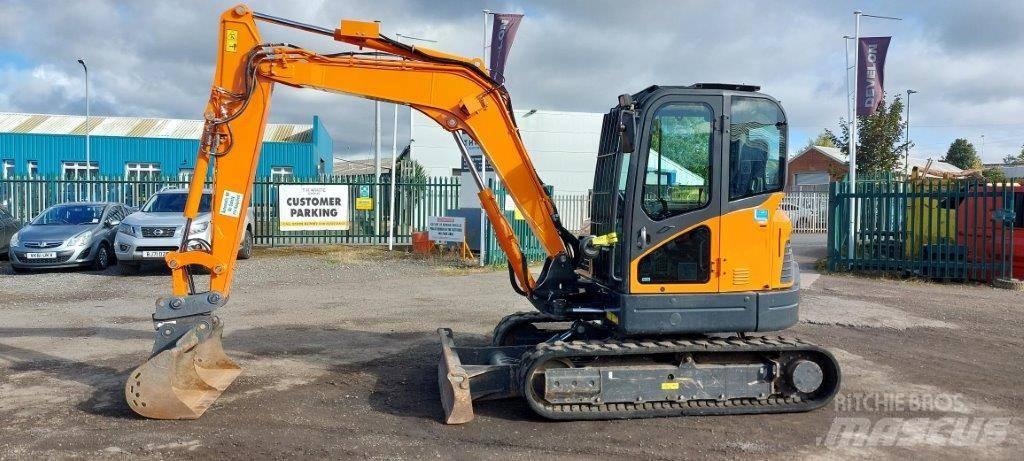 Develon Excavator Lánctalpas kotrók