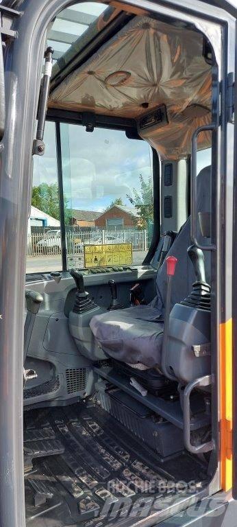 Develon Excavator Lánctalpas kotrók