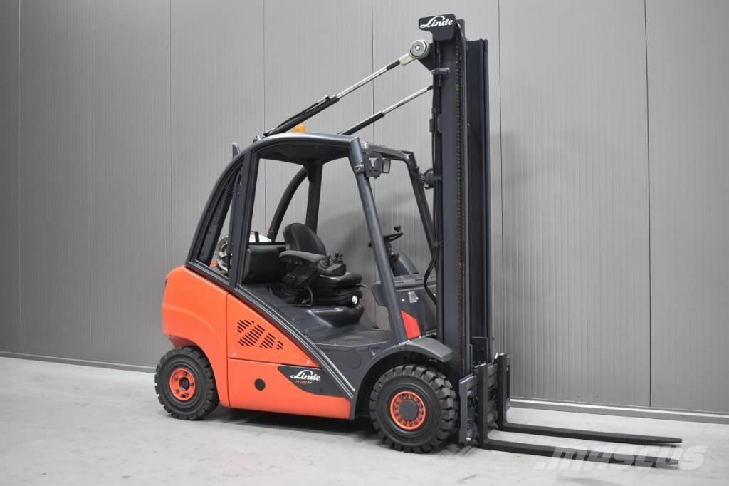 Linde H 25 T Gázüzemű targoncák
