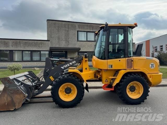 Volvo L 35 G Gumikerekes homlokrakodók