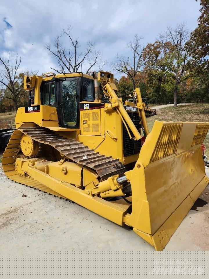 CAT D 6 R lánctalpas dózerek