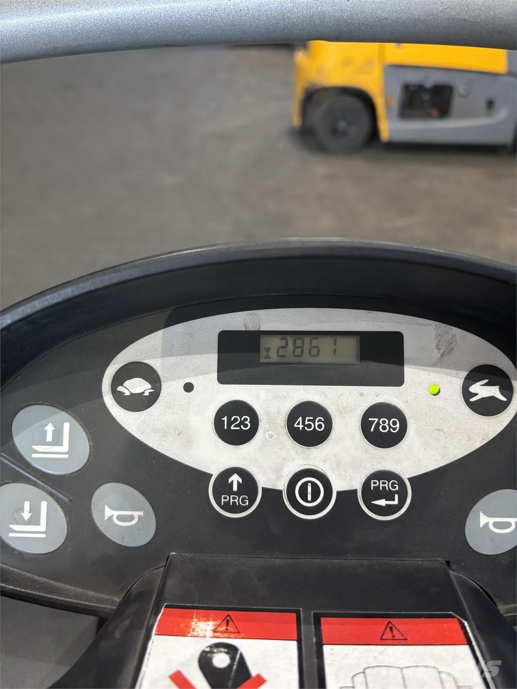 Still EXU-S22 Gyalogkíséretű targonca