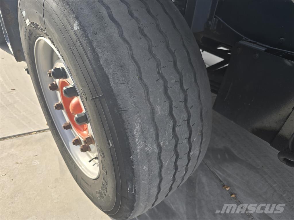  [div] DAF TT2100DH Terminál targoncák