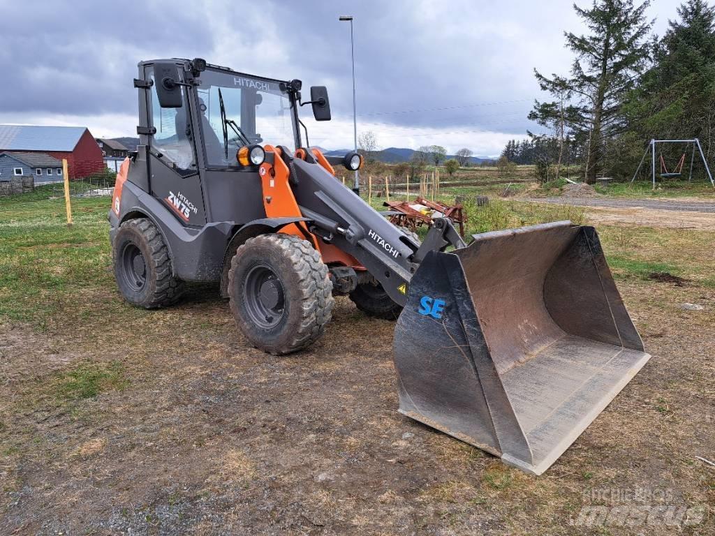 Hitachi ZW75-6C Gumikerekes homlokrakodók