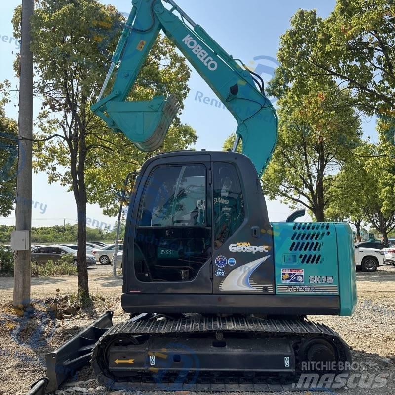 Kobelco SK75 Lánctalpas kotrók