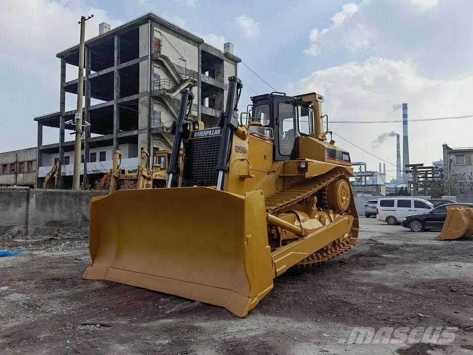 CAT D9N lánctalpas dózerek