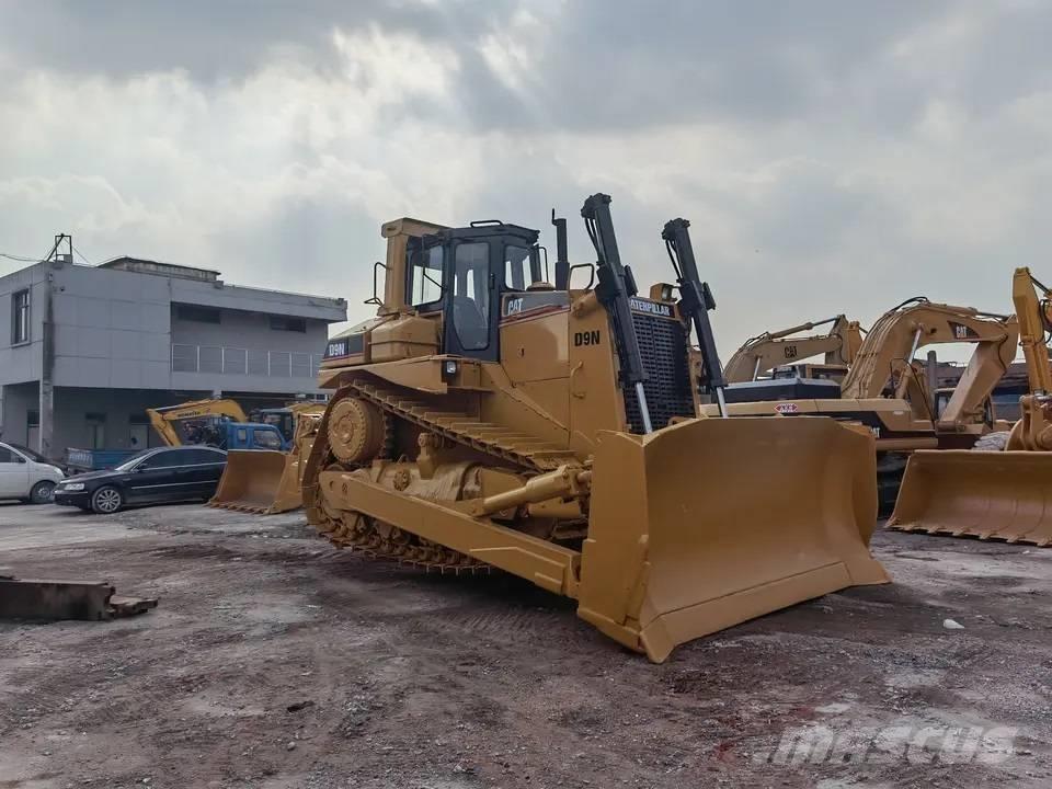CAT D9N lánctalpas dózerek