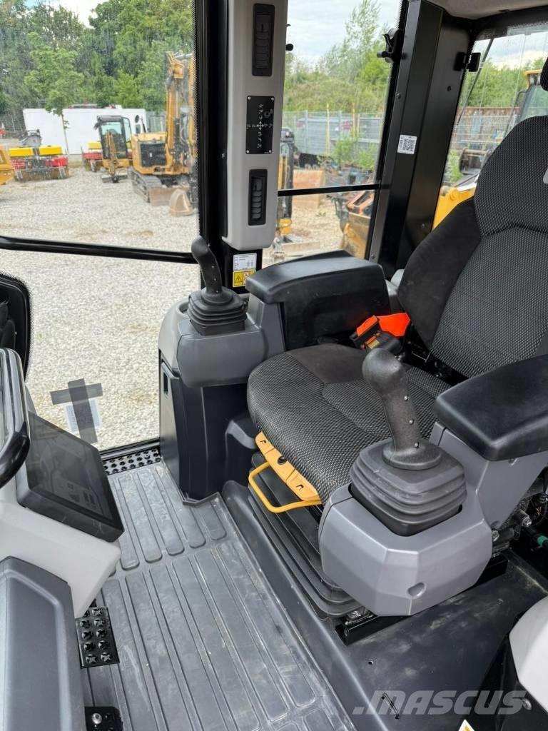 CAT 953 Lánctalpas homlokrakodók