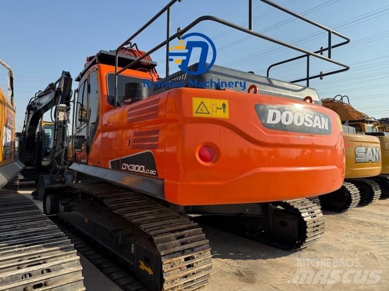 Doosan DX 300LC-9C Lánctalpas kotrók