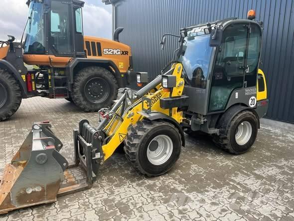 Wacker Neuson WL 25 Gumikerekes homlokrakodók
