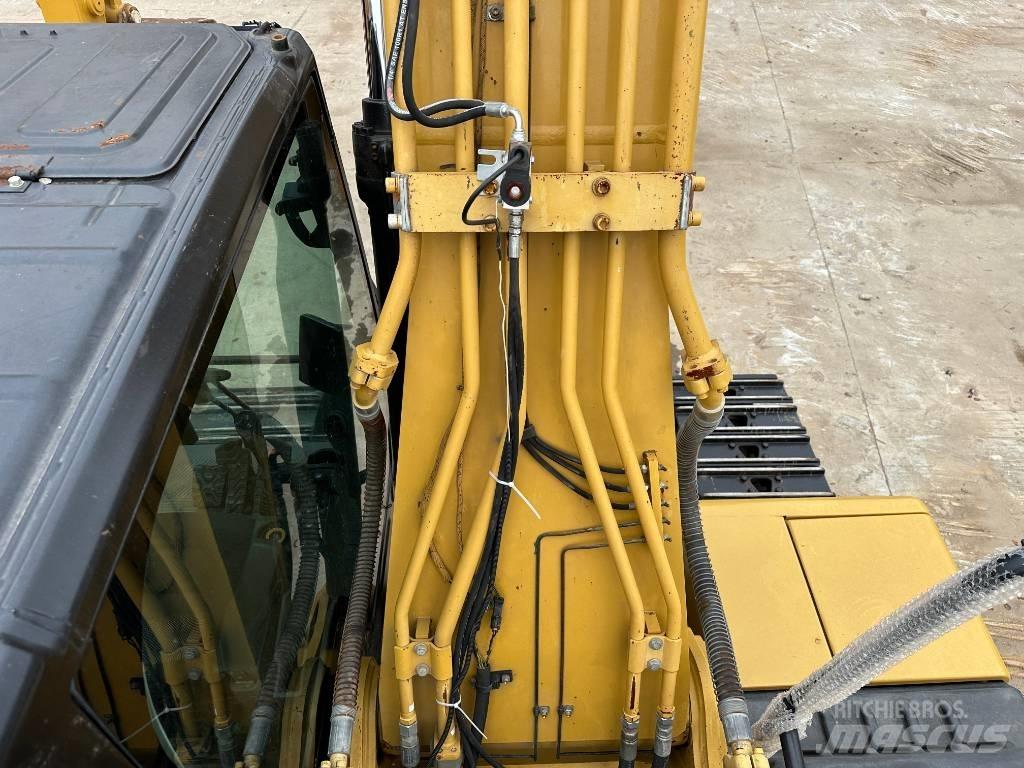 CAT 323GC Lánctalpas kotrók