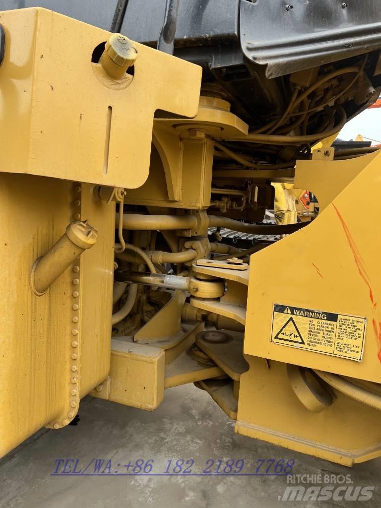CAT 966G Gumikerekes homlokrakodók