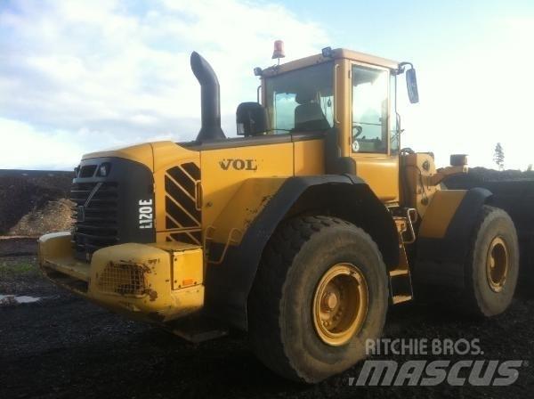 Volvo L120E Gumikerekes homlokrakodók