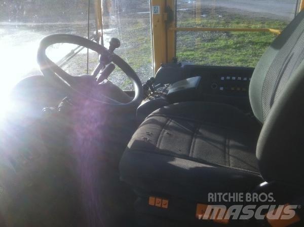 Volvo L120E Gumikerekes homlokrakodók