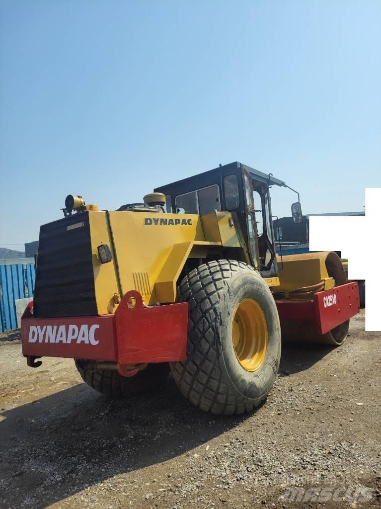 Dynapac CA 251 D Egydobos hengerek