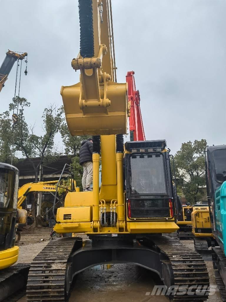 Komatsu PC 220-8 Lánctalpas kotrók