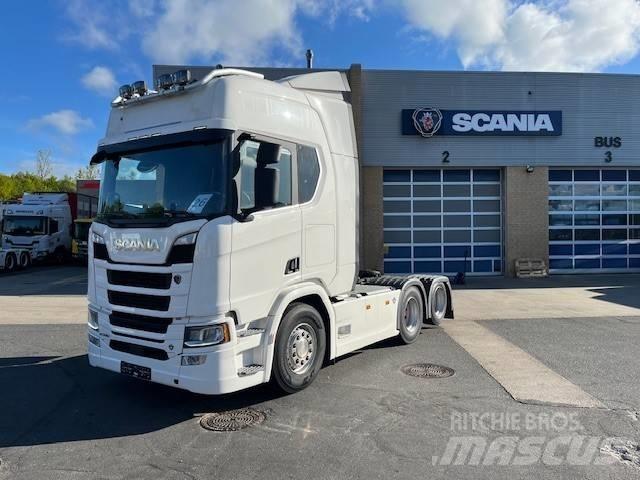 Scania R 590 Nyergesvontatók