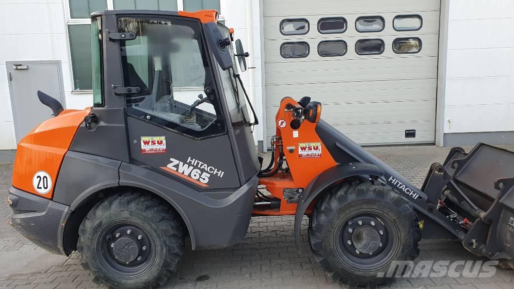 Hitachi ZW65-6c Gumikerekes homlokrakodók
