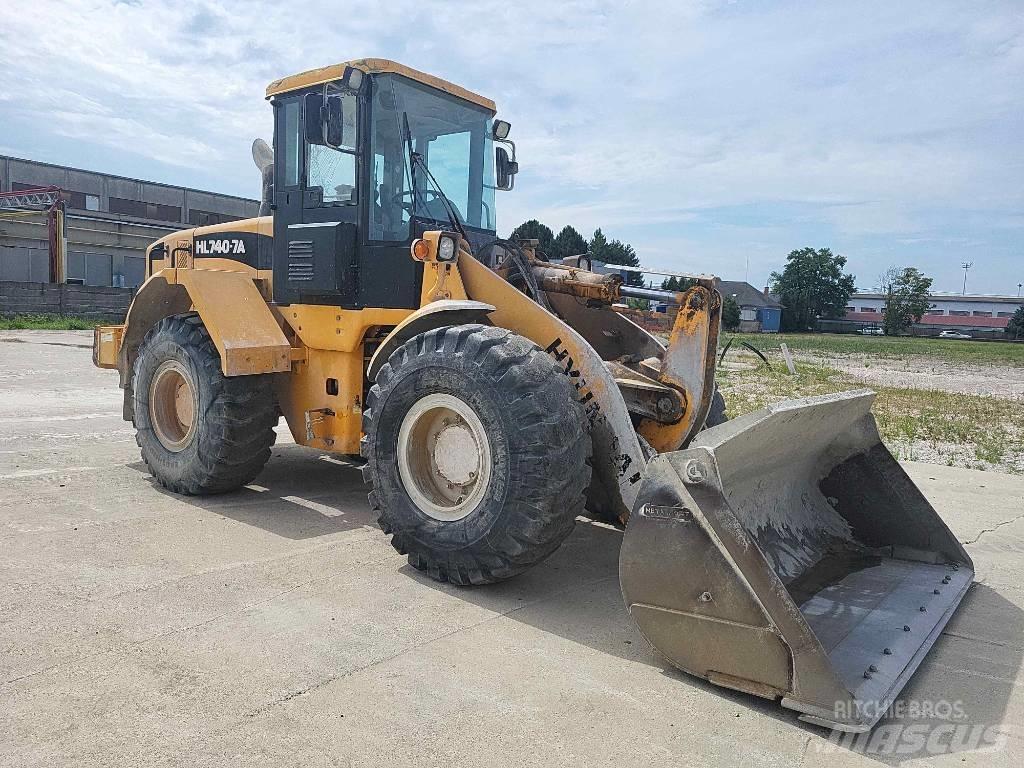 Hyundai HL 740-7 A Gumikerekes homlokrakodók