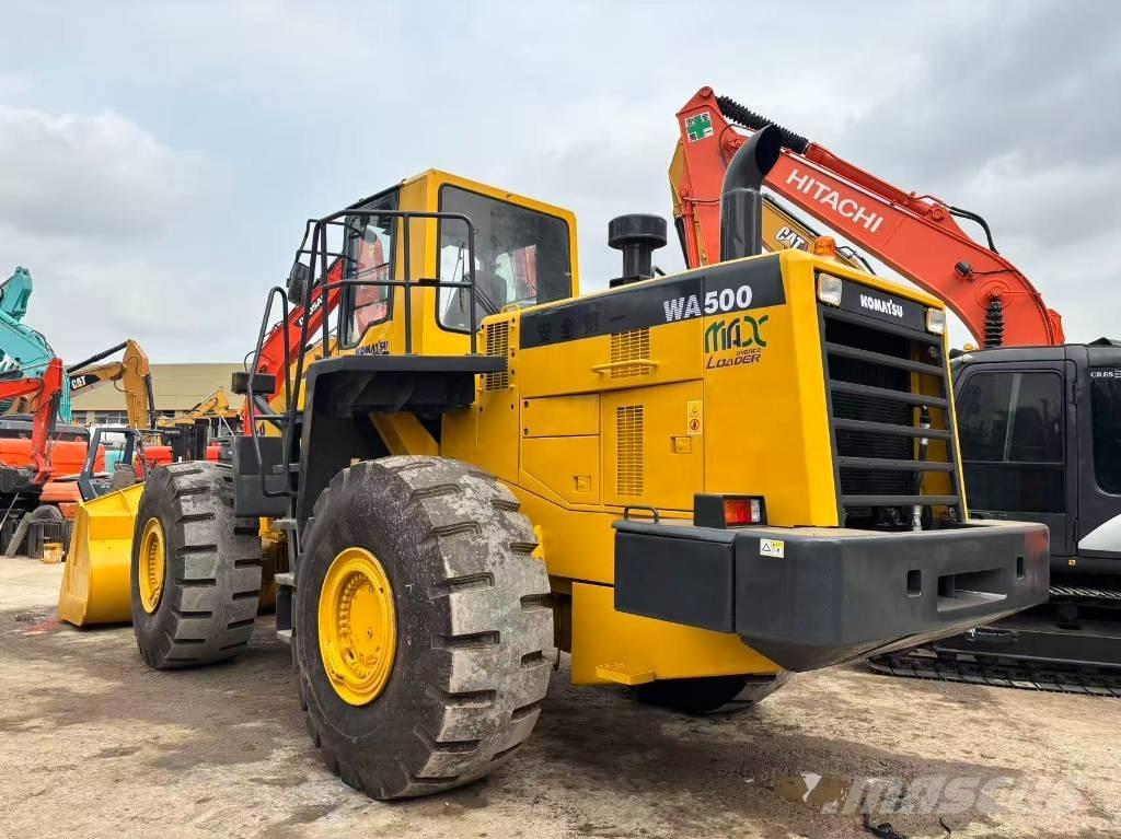 Komatsu WA 500 Gumikerekes homlokrakodók