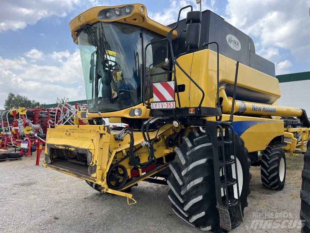 New Holland CSX 7080 Kombájnok