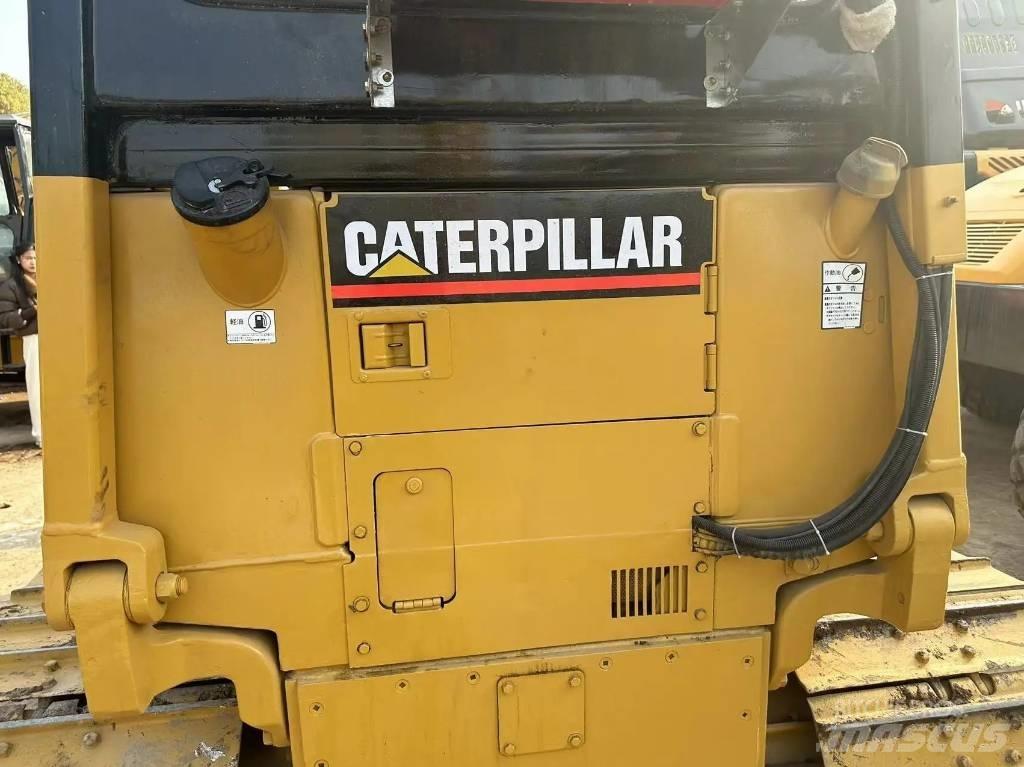 CAT D 5 C lánctalpas dózerek