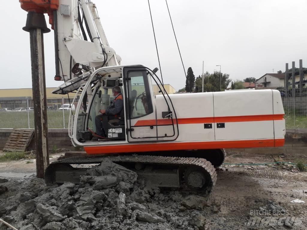 Soilmec R210 Cölöp fúrók